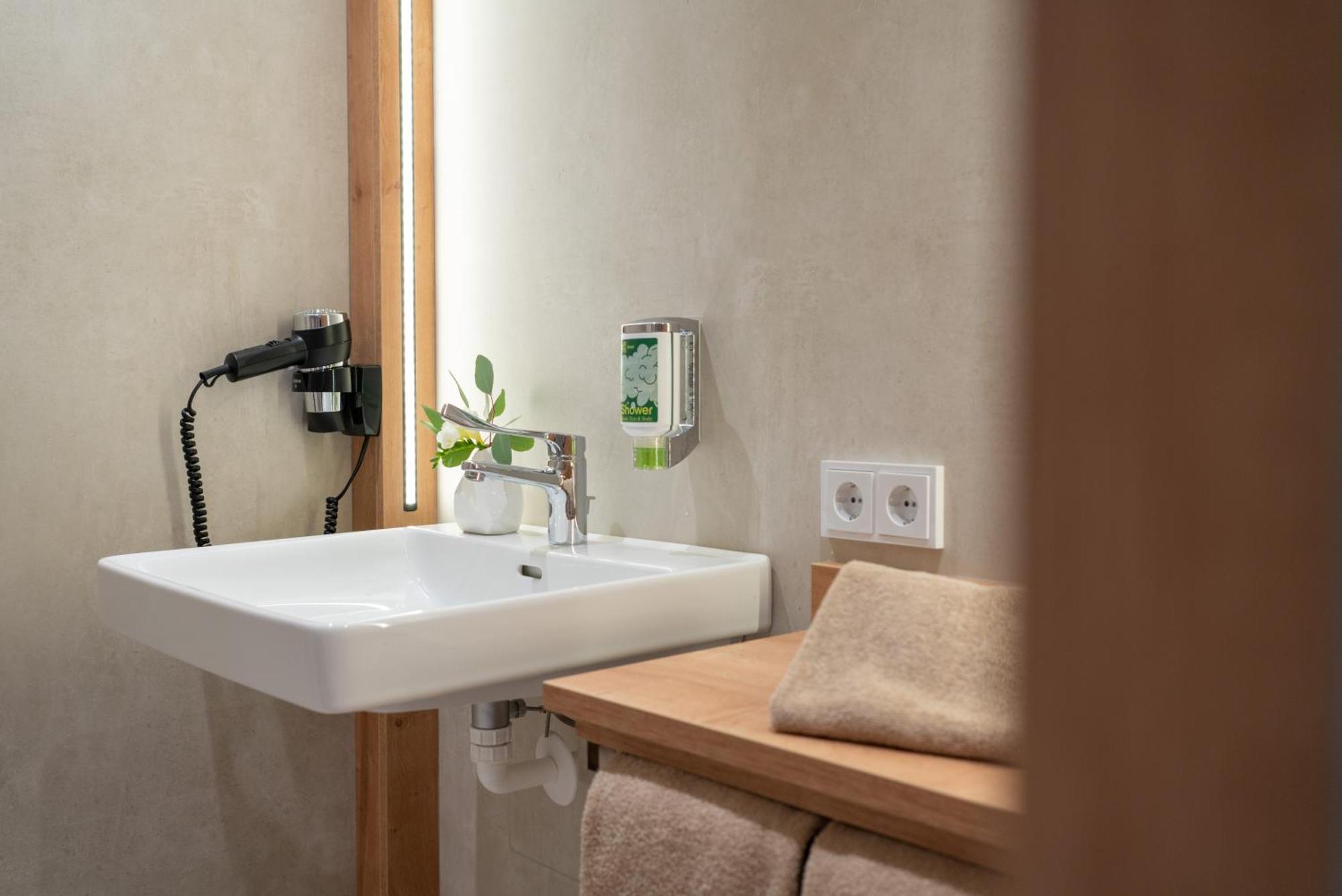 Eee Hotel Eberstalzell 외부 사진